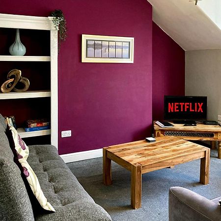 Cosy And Convenient Sunderland Apartment エクステリア 写真